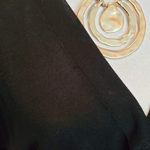 Talbots Black VNeck Sweater/ Top Size XL - Picture 6 of 9